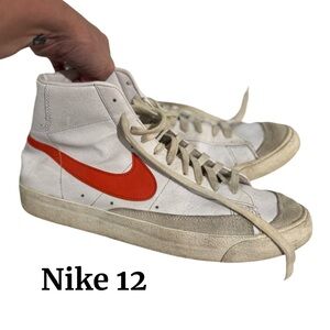 Nike Men's White and Red High-Top Sneakers